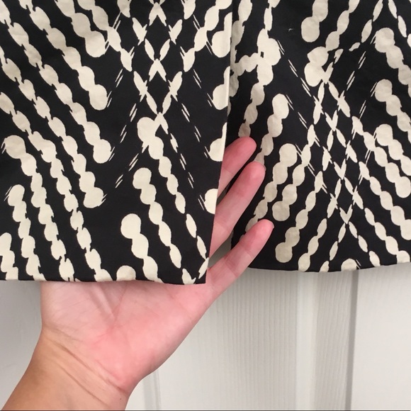 The Limited Black and Ivory Skirt - Picture 5 of 5